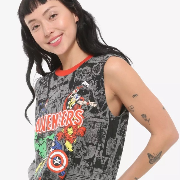 🆕 PLUS AVENGERS COMIC BOOK TANK TOP 🆕 - Picture 1 of 4
